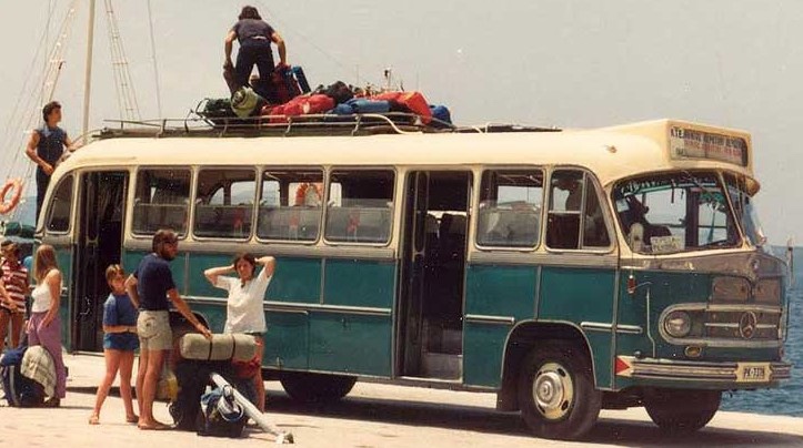 greek20bus.jpg